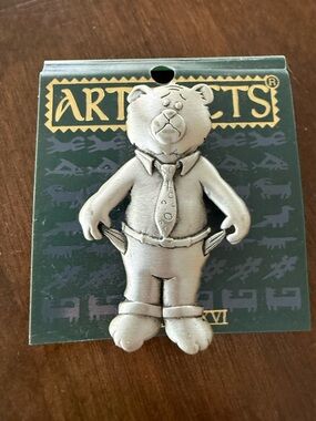 Artifacts Pewter Bear Brooch Empty Pockets Novelty Pin